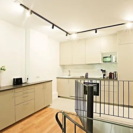 شقة Luxurious Duplex With Private Sauna & Theater