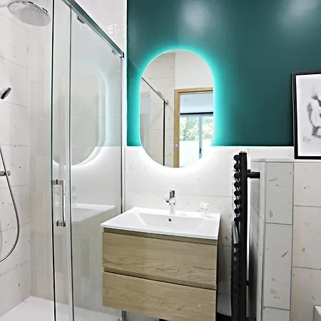شقة Luxurious Duplex With Private Sauna & Theater باريس
