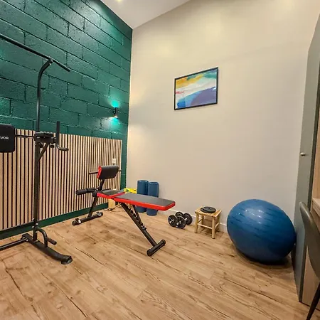 Luxurious Duplex With Private Sauna & Theater *