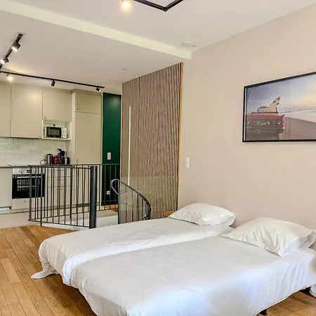 شقة Luxurious Duplex With Private Sauna & Theater